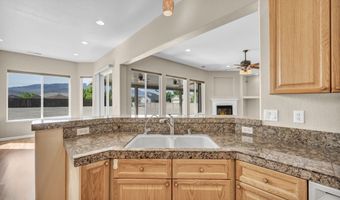 515 Crabapple Ln, Dayton, NV 89403