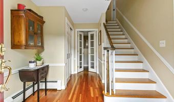 105 Watch Hl, East Greenwich, RI 02818