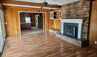 526 E Mitchell St, Adel, GA 31620