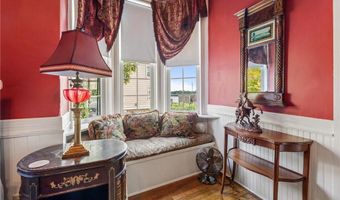 215 N Main St, Alma, WI 54610