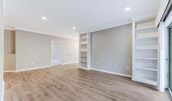 20901 CEDARPOST Sq 101, Ashburn, VA 20147