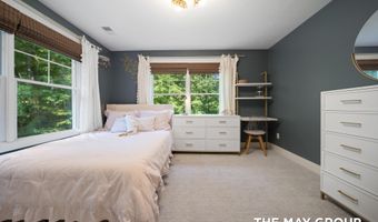 5354 Pinnacle Point Dr NE, Ada, MI 49301