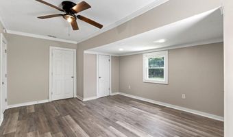 810 Sanders St, Athens, AL 35611