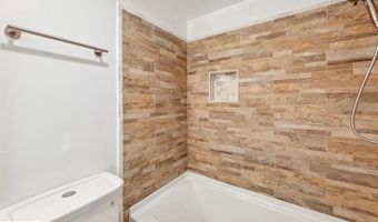 3322 WOODBURN VILLAGE Dr 13, Annandale, VA 22003