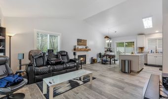 320 SOUTH St, Astoria, OR 97103