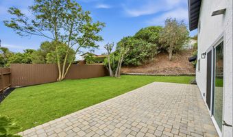 2610 Chestnut Ave, Carlsbad, CA 92010