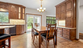 209 E TIMBERLINE Dr, Appleton, WI 54913