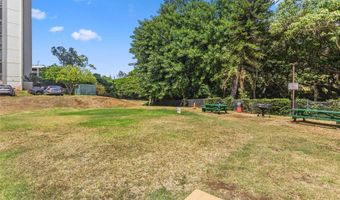 98-500 Koauka Loop 8N, Aiea, HI 96701