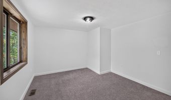 213 MORRIE Dr, Basye, VA 22810