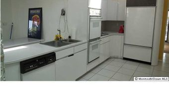 7 Lincoln Ave, Avon By The Sea, NJ 07717