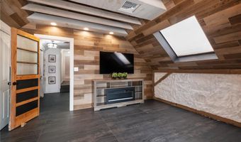 2230 Greenwood Rd, Allentown, PA 18103
