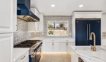 4143 Sunnyhill Dr, Carlsbad, CA 92008