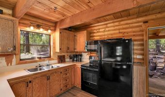 1221 Fox Rd, Cascade, ID 83611