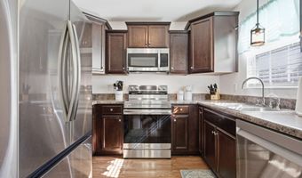 322 Tamarack Dr, Ayden, NC 28513