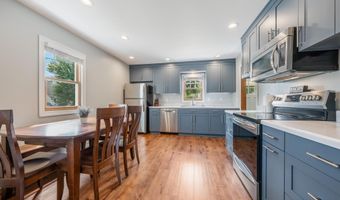 1518 E HARRIET St, Appleton, WI 54915