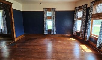 214 W Webster, Apple River, IL 61001
