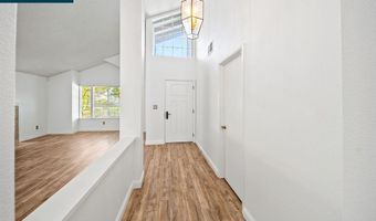 2817 Mayflower Dr, Antioch, CA 94531