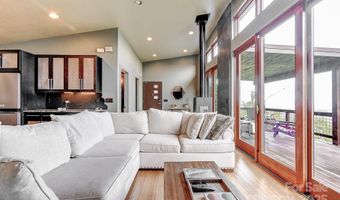 128 Leisure Mountain Rd, Asheville, NC 28804