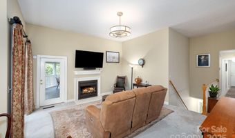 37 New Cross N, Asheville, NC 28805