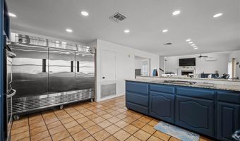 214 Bayview Dr, Aransas Pass, TX 78336