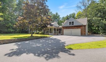 15 Hamden Place Rd, Arundel, ME 04046