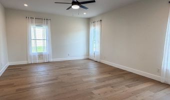 831 Spyglass Hill Dr, Bedford, IN 47421
