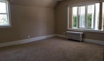 683 AVENUE E 2, Bayonne, NJ 07002