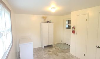 814 Sinclair St, Bottineau, ND 58318