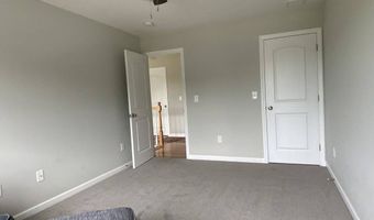 25 Damato Way, Agawam, MA 01001