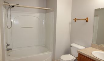 2092 Cloverly Ln, Ann Arbor, MI 48108