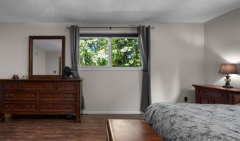 17222 SE TICKLE CREEK Rd, Boring, OR 97009