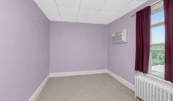 78 W 28TH St, Bayonne, NJ 07002