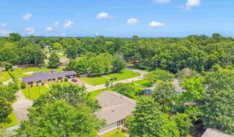 18 Rollins Pl, Atmore, AL 36502