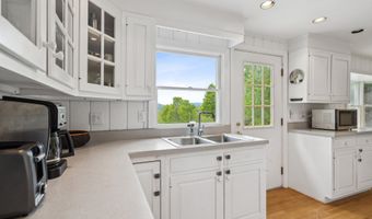 790 Rhoades Hl, Barnard, VT 05031
