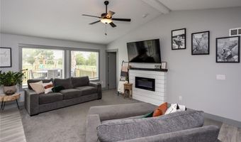 1920 Roebling Rd, Adel, IA 50003