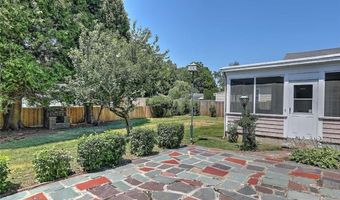 6 Woodbine St, East Providence, RI 02915