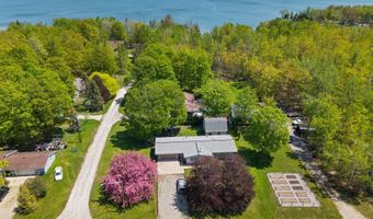 17182 Long Lake Hwy, Alpena, MI 49707