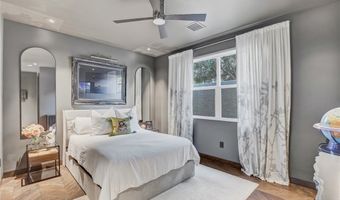 10736 Penhurst Way, Las Vegas, NV 89135