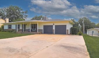 713 S Boyer Rd, Arkansas City, KS 67005