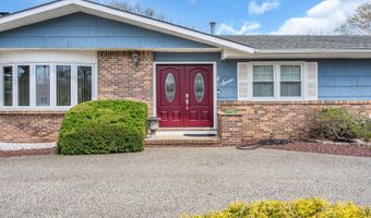 7 Glenwood Dr, Bayville, NJ 08721
