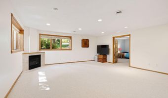 1300 26TH St SW, Austin, MN 55912