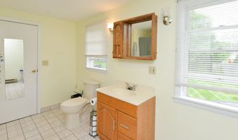 513 Stafford Ave, Bristol, CT 06010