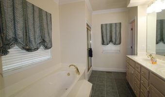 320 Remington Way Dr, Ballwin, MO 63021
