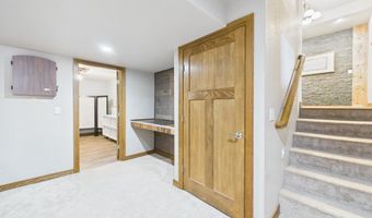 1600 S Parkview Blvd, Brandon, SD 57005