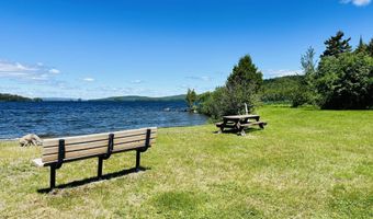 15 N Ridge Rd, Beaver Cove, ME 04441