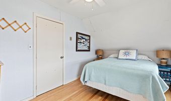 301 PRIDE FARM Rd, Falmouth, ME 04105
