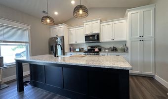 926 Stonehenge Dr, Bedford, IN 47421