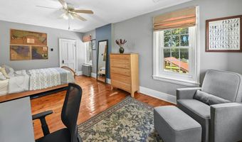 222 BASTIAN Ln, Allentown, PA 18104
