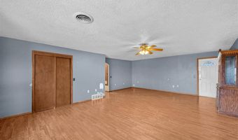 322 S Hilltop Rd, Apache, OK 73006