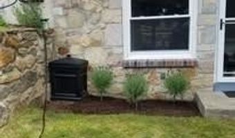 15 Anita Rd, Johnston, RI 02919